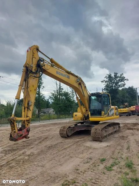Komatsu PC 210 - 7
