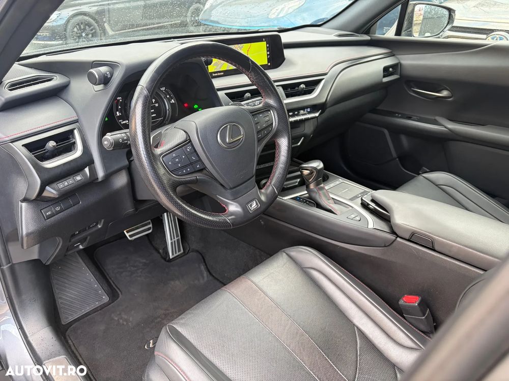 Lexus UX 250h (E-FOUR) F SPORT - 19