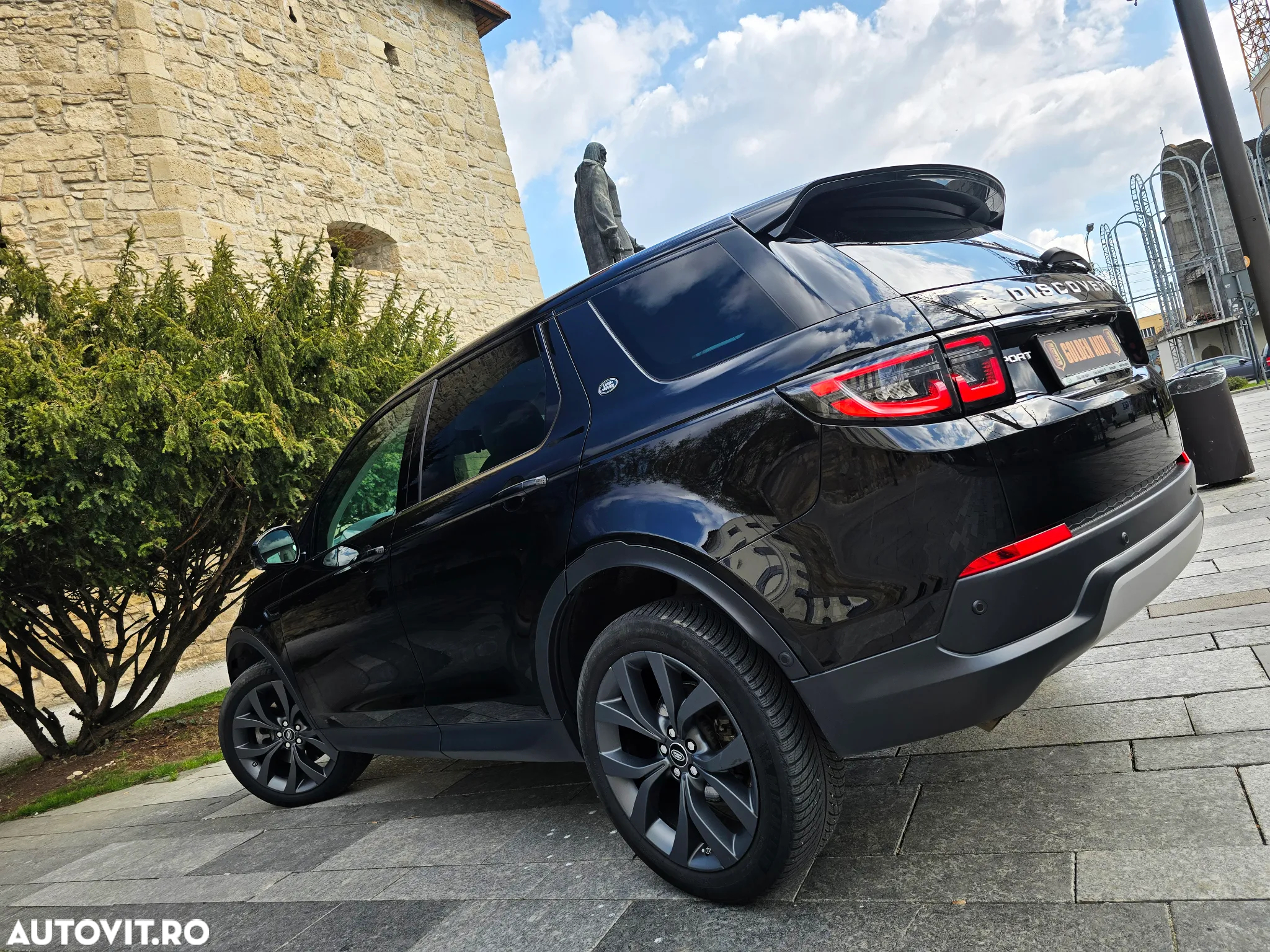 Land Rover Discovery Sport 2.0 D200 R-Dynamic MHEV SE - 14