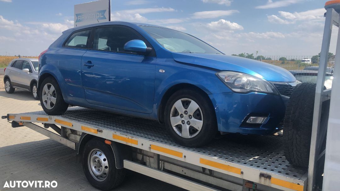 Dezmembram Kia Ceed 1.4 benzina an fabr 2009 - 1