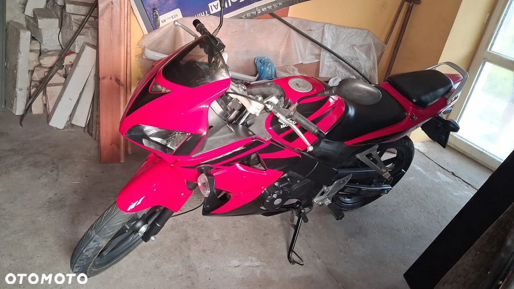 Honda CBR - 1