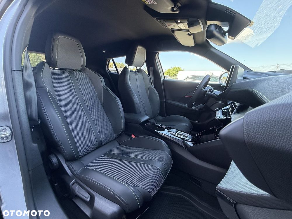 Peugeot 2008 - 9