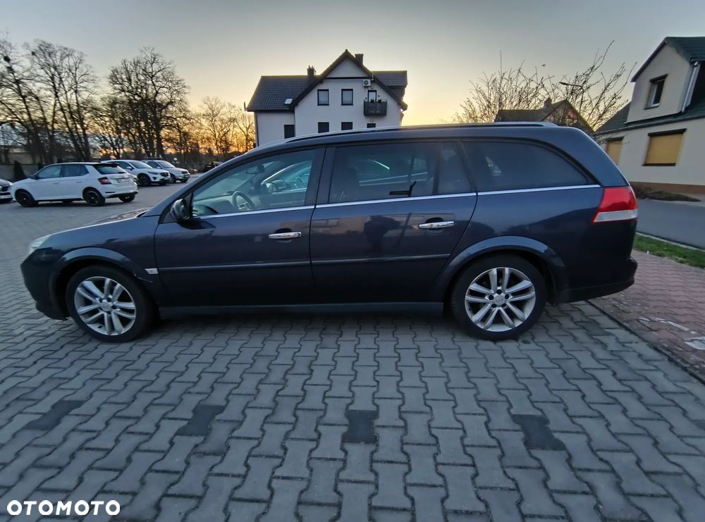 Mercedes-Benz GLA 200 (CDI) d 7G-DCT - 3