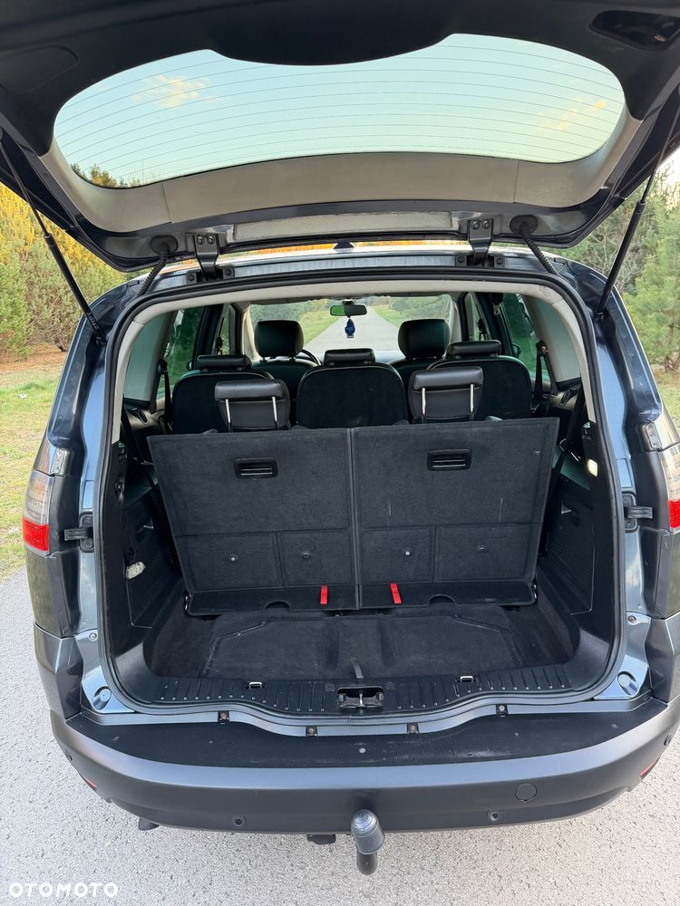 Ford S-Max 1.8 TDCi Ambiente - 18