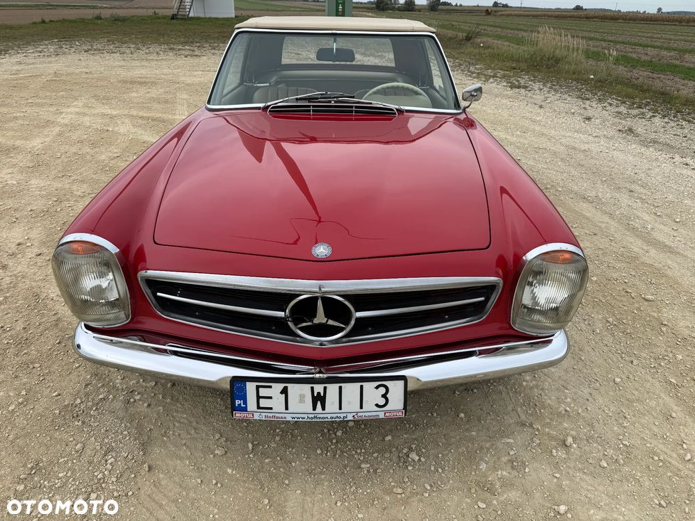 Mercedes-Benz SL - 16