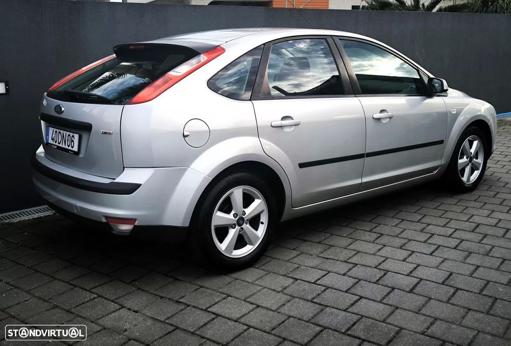 Ford Focus 1.6 TDCi Ghia - 15