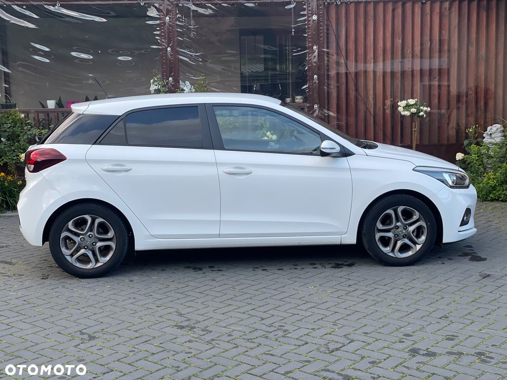 Hyundai i20 1.2 YES Gold - 3