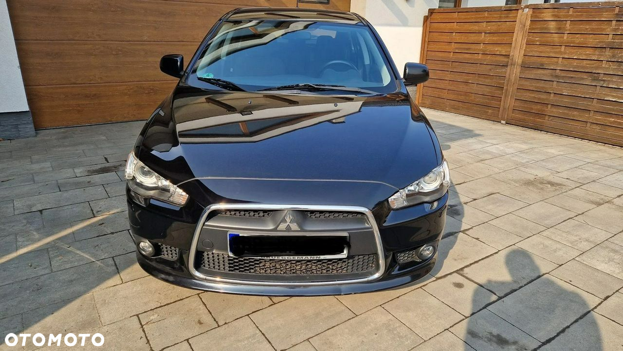 Mitsubishi Lancer - 2