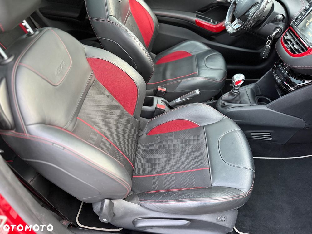 Peugeot 208 GTI 200 THP - 30
