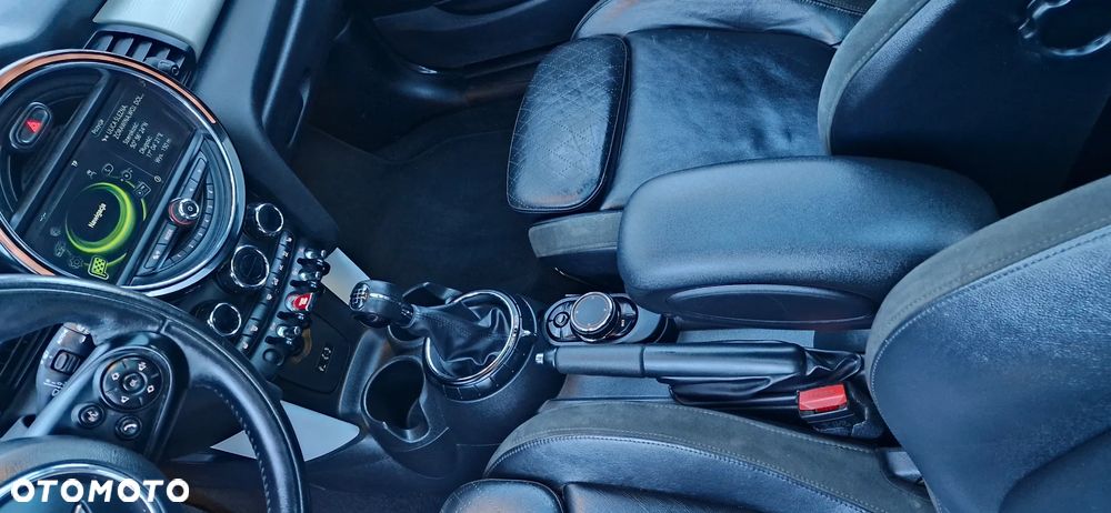 MINI Cooper 60 Years Chili - 25