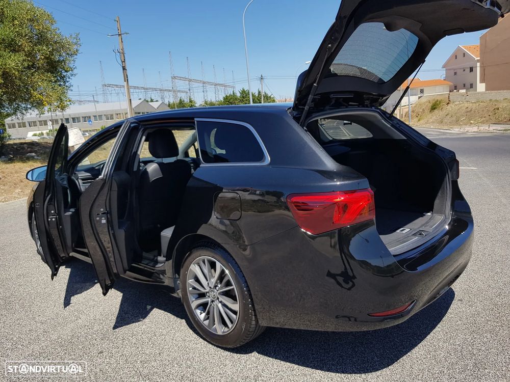 Toyota Avensis Touring Sports 1.6 D-4D Luxury+GPS - 50