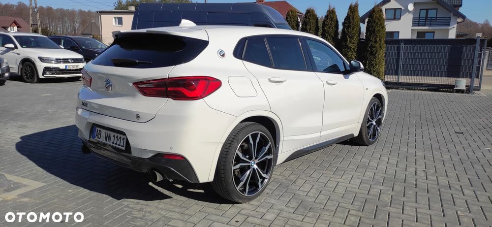 BMW X2 sDrive20i Advantage Plus - 24