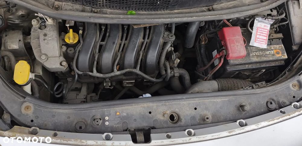 Renault Scenic 1.6 16V Pack Authentique - 9