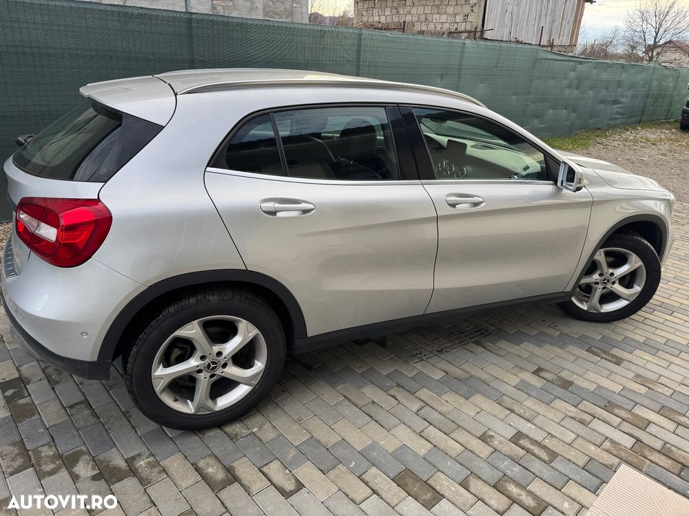 Mercedes-Benz GLA 200 d 7G-DCT UrbanStyle Edition - 4