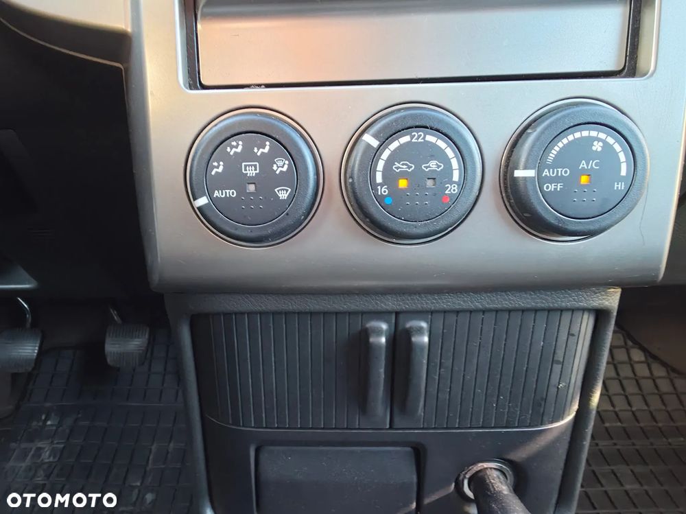 Nissan X-Trail 2.2 dCi 4x4 DPF Comfort - 16