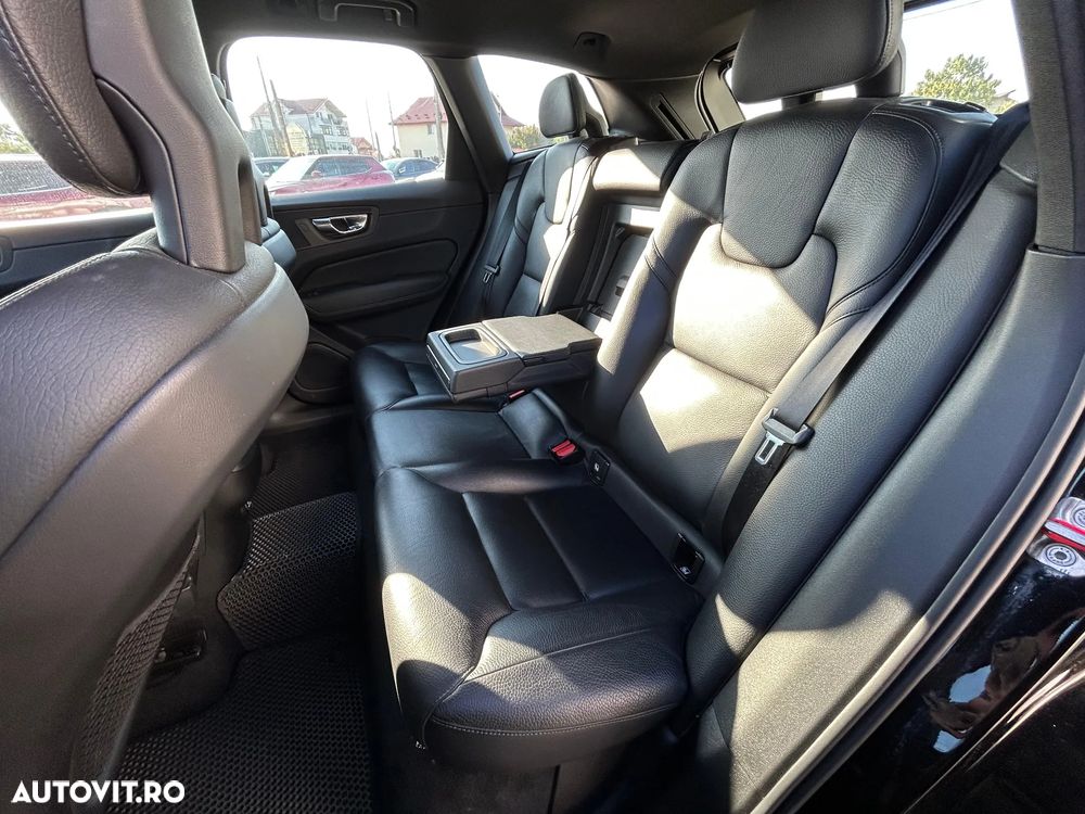 Volvo XC 60 D5 AWD Inscription - 19