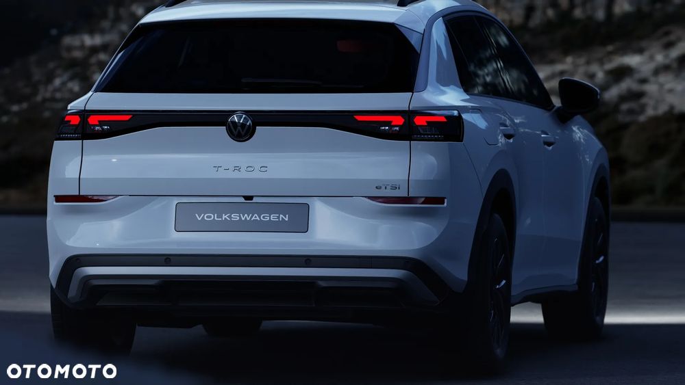 Volkswagen T-Roc 1.5 eTSI Life DSG - 19