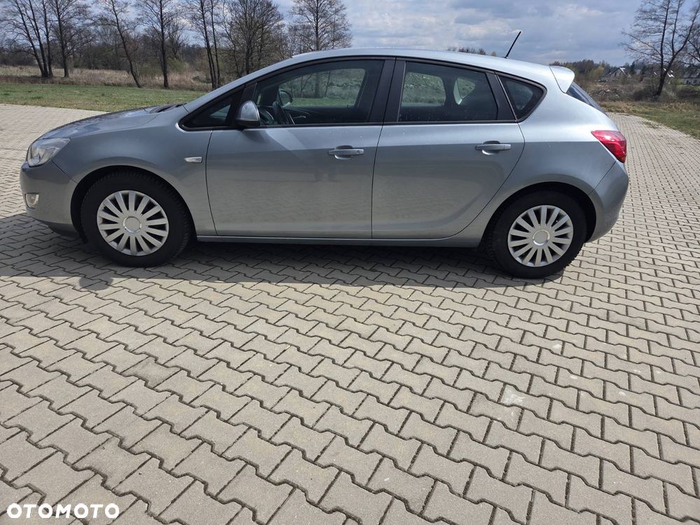 Opel Astra 1.4 T Cosmo - 3