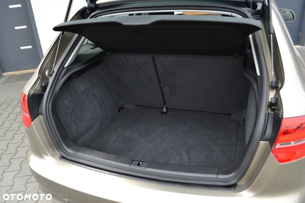 Audi A3 Sportback - 13