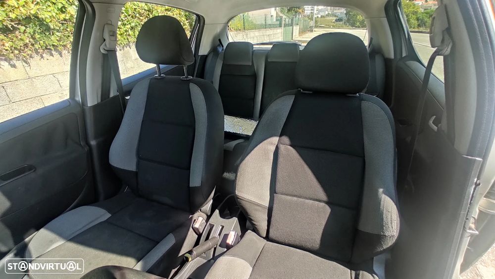 Peugeot 207 1.4 HDi Trendy - 12