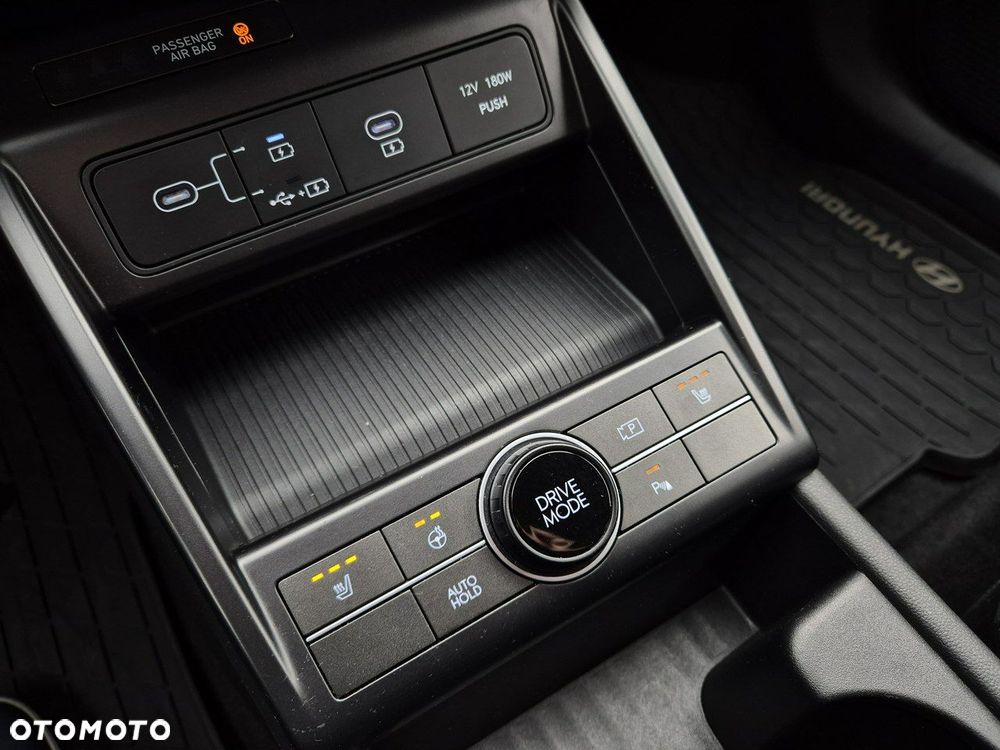 Hyundai Kona - 30