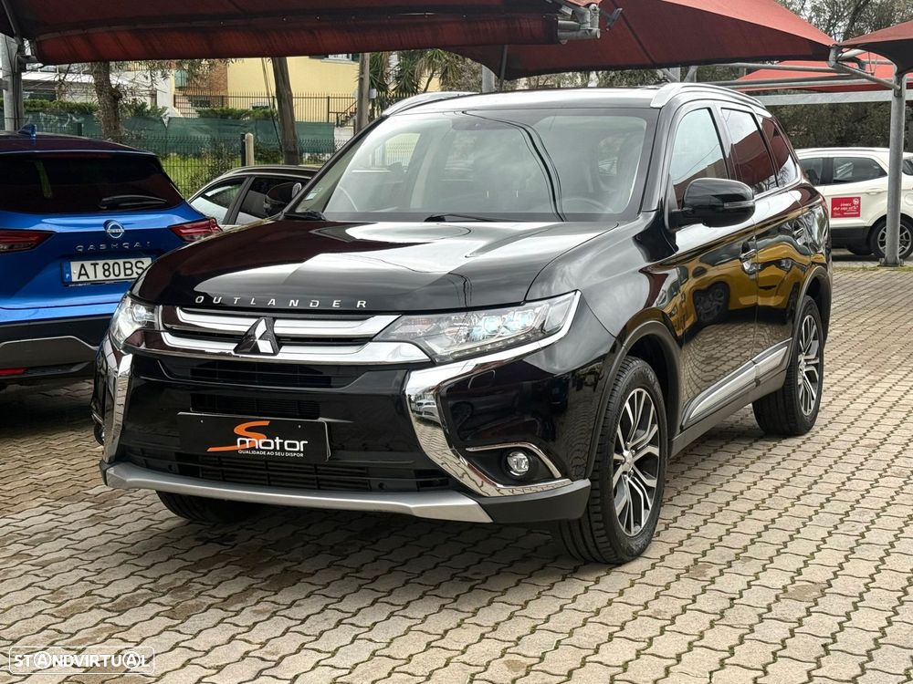 Mitsubishi Outlander 2.2 DI-D Intense - 2