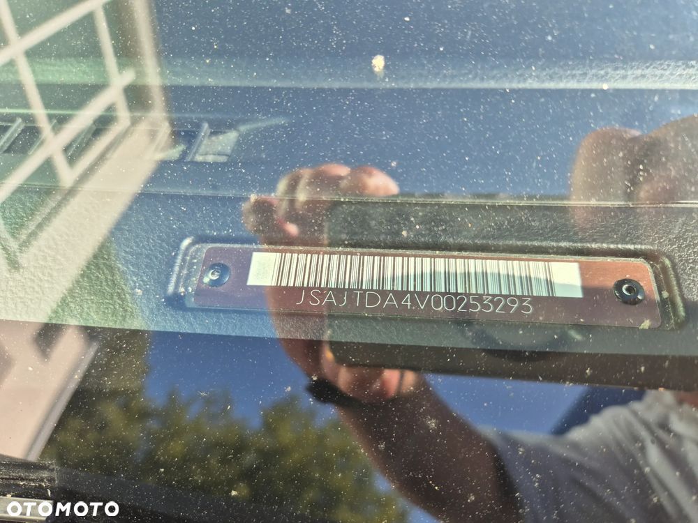 Suzuki Grand Vitara 2.4 De Luxe - 27