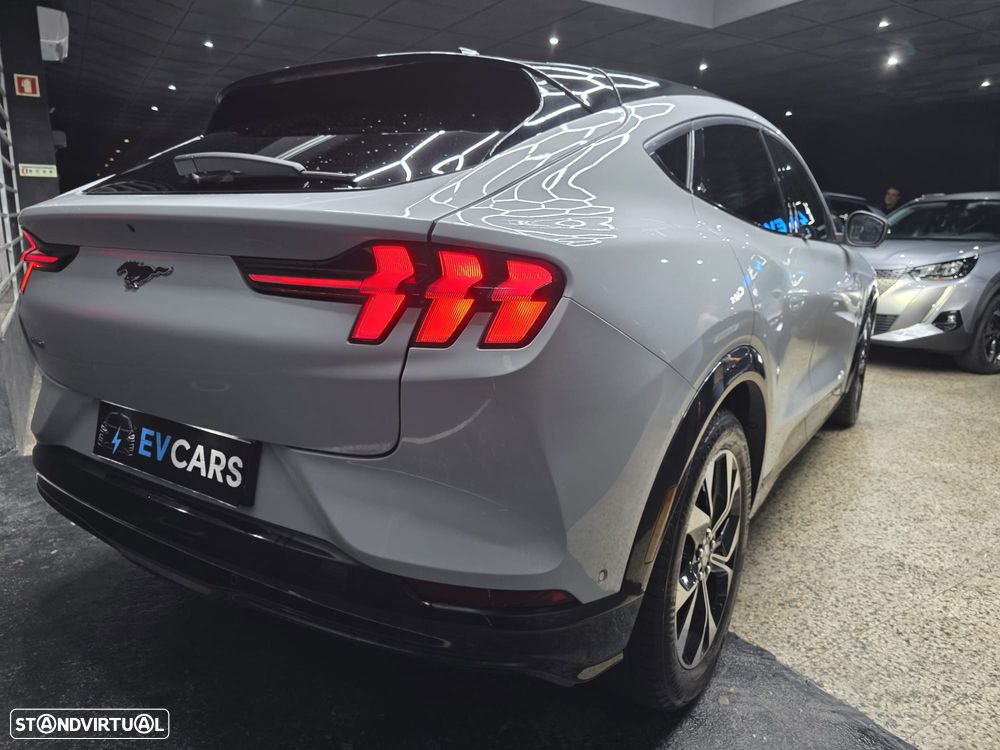 Ford Mustang Mach-E AWD PREMIUM - 5