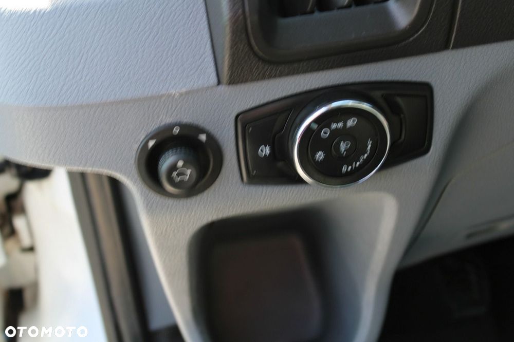 Ford Transit - 15