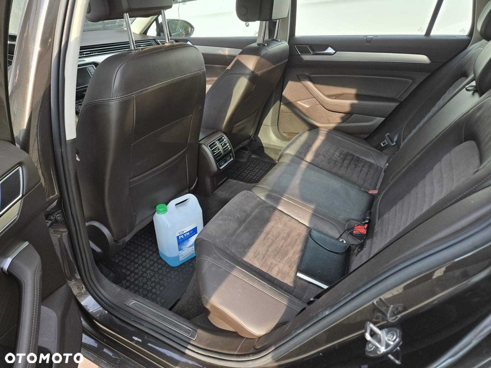 Volkswagen Passat - 6