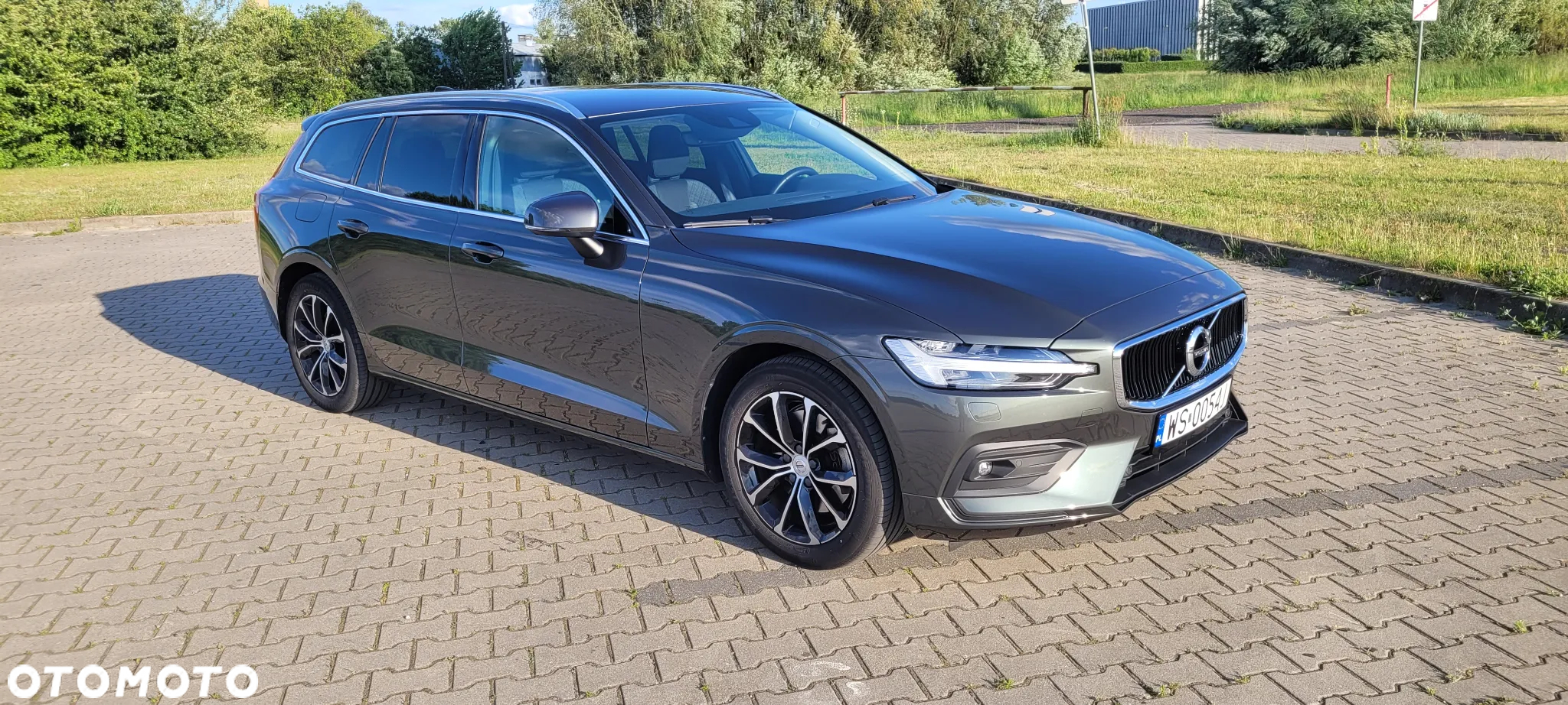 Volvo V60 B3 B Geartronic Momentum Pro - 3
