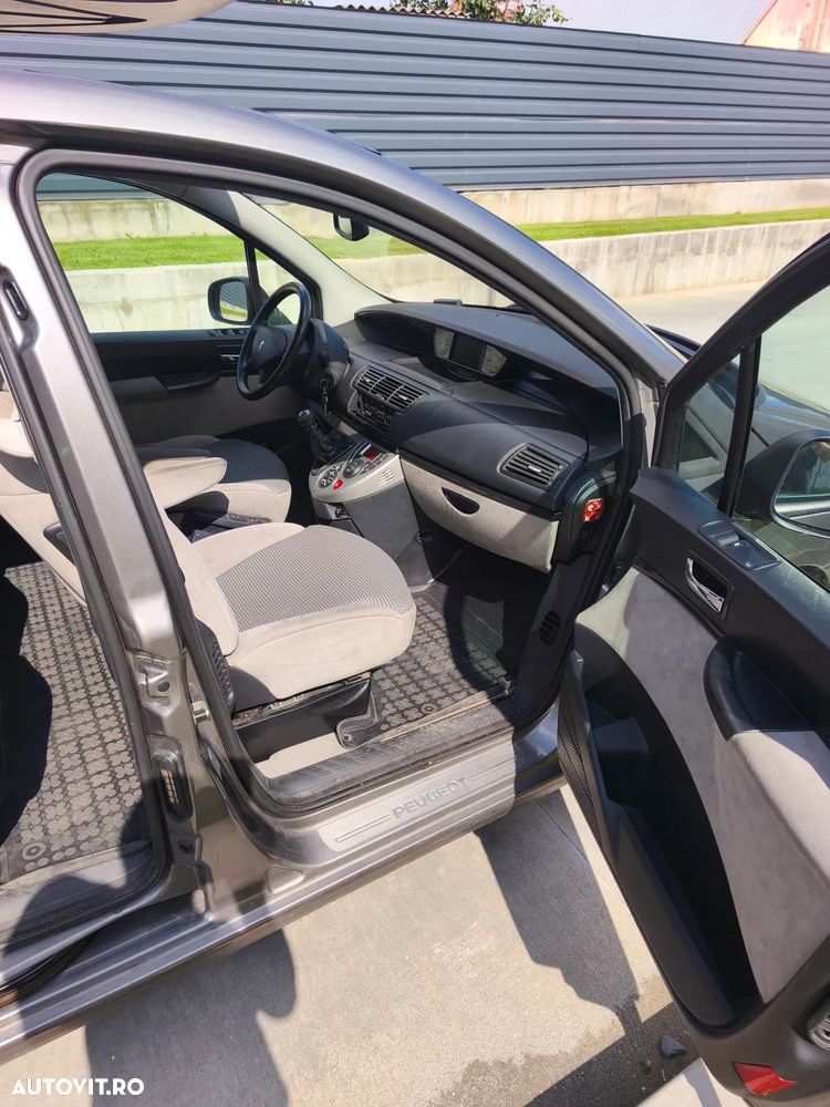 PEUGEOT 807 2011 — imagine 6