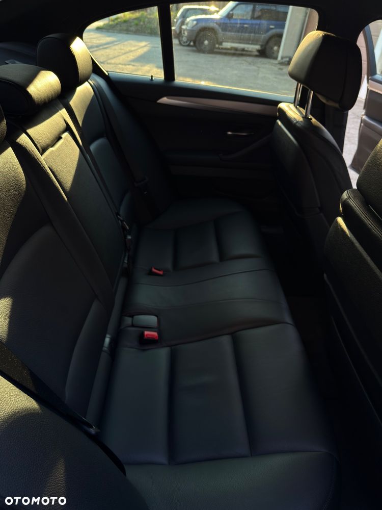 BMW Seria 5 530d xDrive - 30