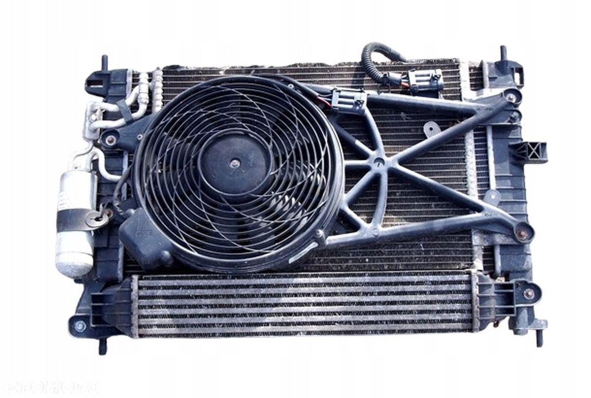 CHŁODNICA WODY KLIMATYZACJI INTERCOOLER WENTYLATORY OPEL MERIVA A 1.3 CDTI - 1