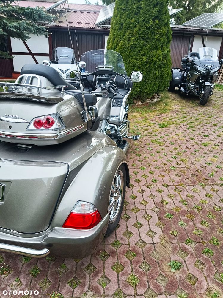 Honda GL - 9