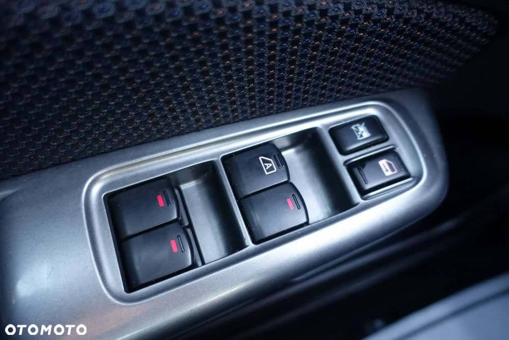 Subaru Forester 2.0D Trend - 25