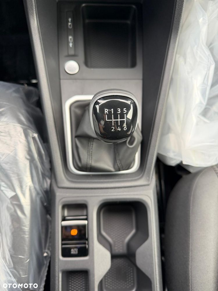 Volkswagen Caddy - 10