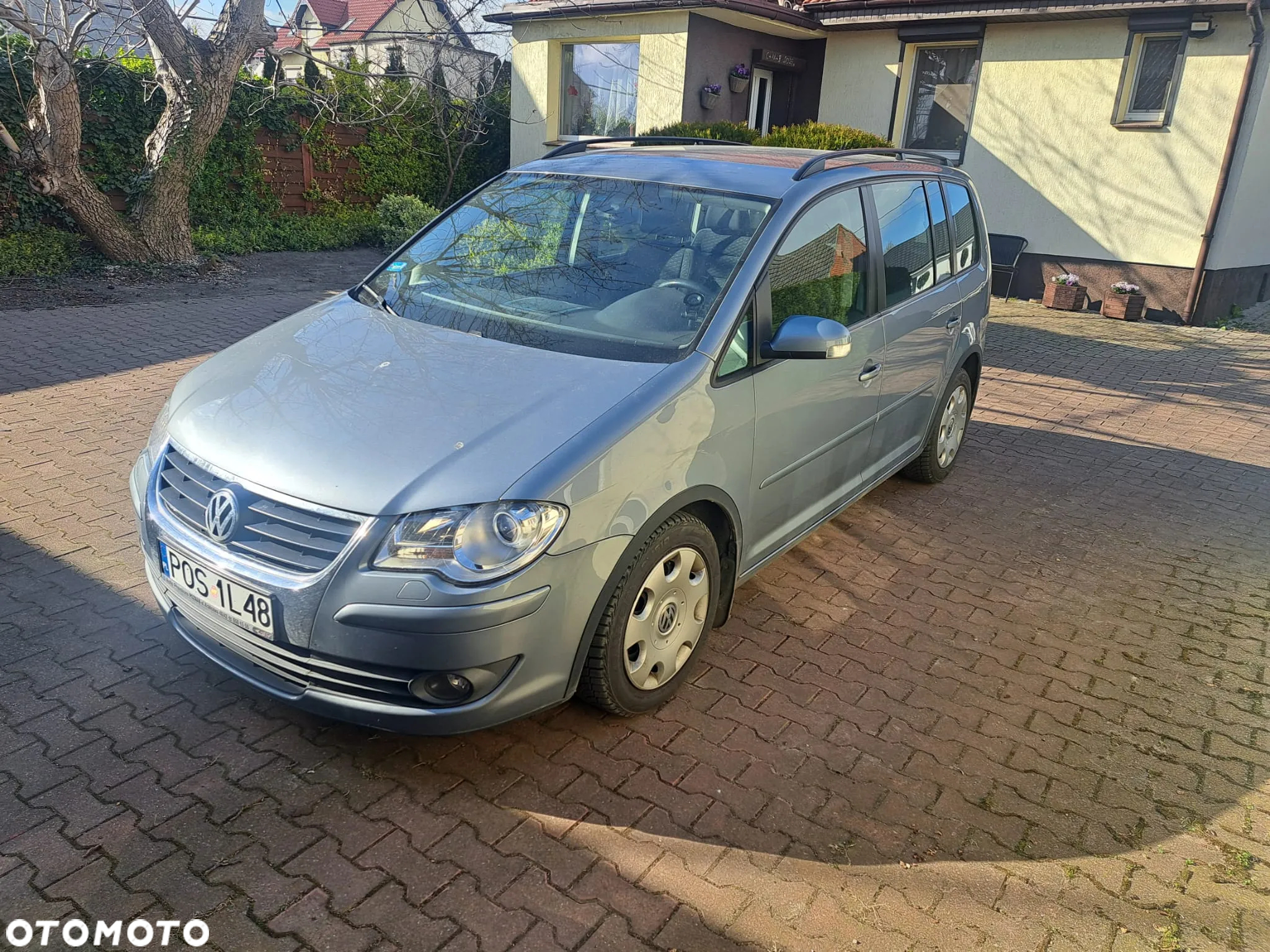 Volkswagen Touran - 2