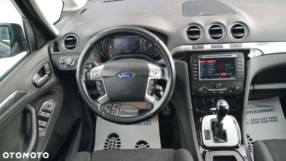 Ford Galaxy - 8