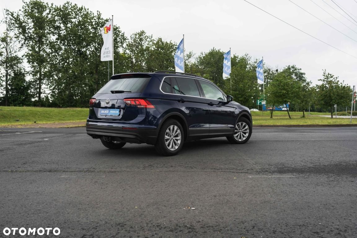Volkswagen Tiguan - 5
