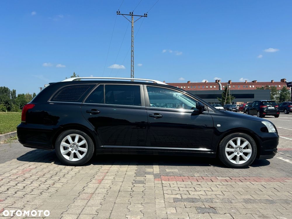Toyota Avensis 1.8 VVT-i Combi - 6