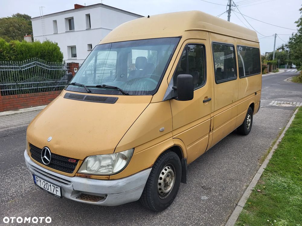 Mercedes-Benz Sprinter - 1