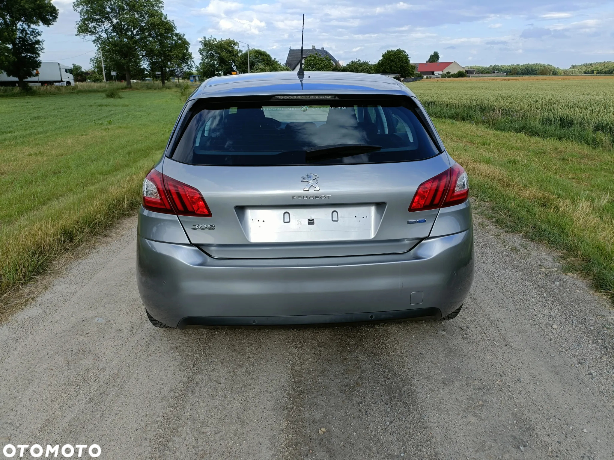 Peugeot 308 - 8