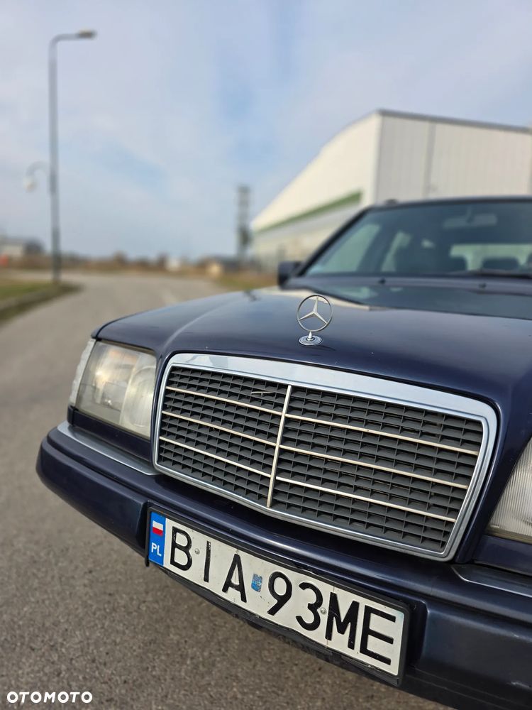 Mercedes-Benz W124 (1984-1993) - 28