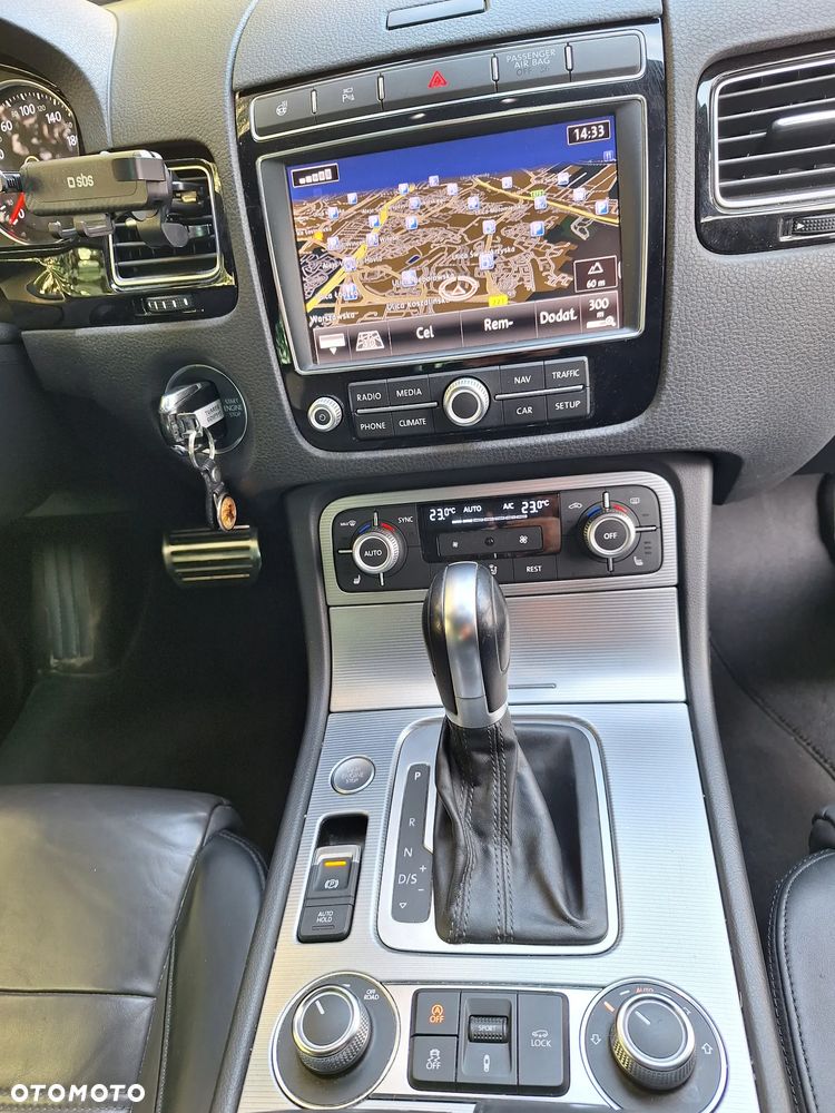 Volkswagen Touareg 3.0 V6 TDI BMT Perfectline R-Style - 18