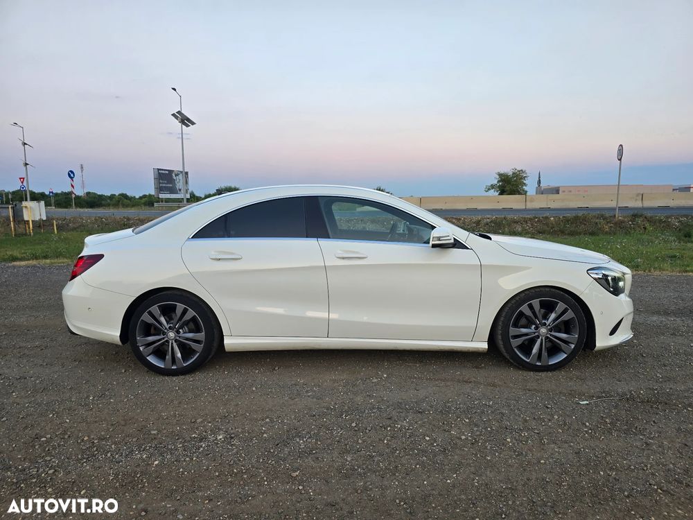 Mercedes-Benz CLA 180 7G-DCT - 12
