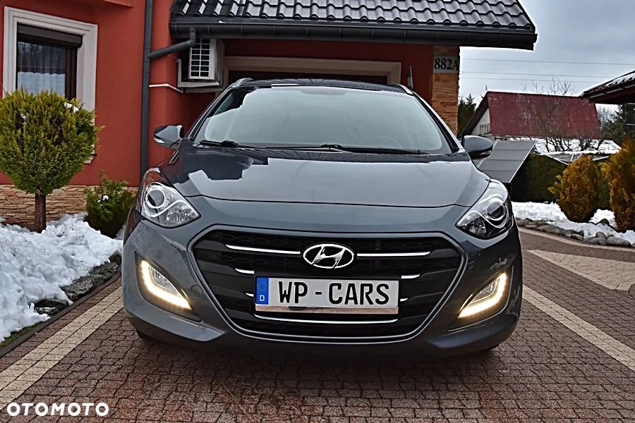Hyundai i30 1.6 CRDi Premium - 11