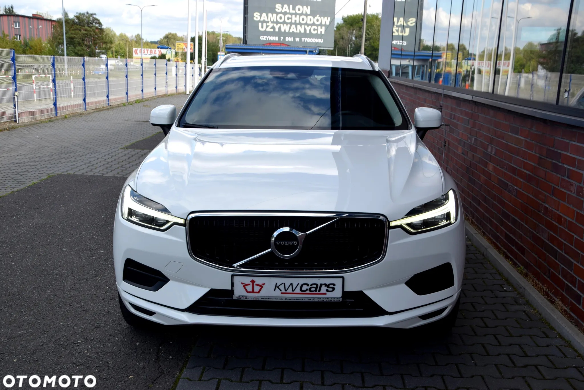 Volvo XC 60 D4 Momentum Pro - 10