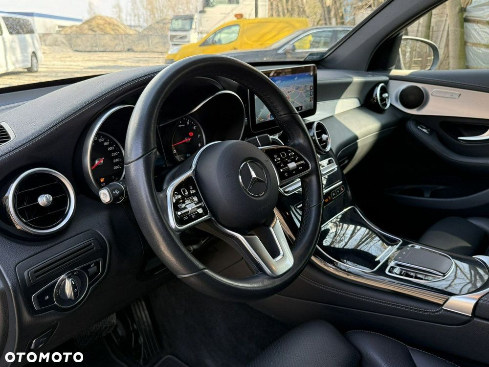 Mercedes-Benz GLC - 26