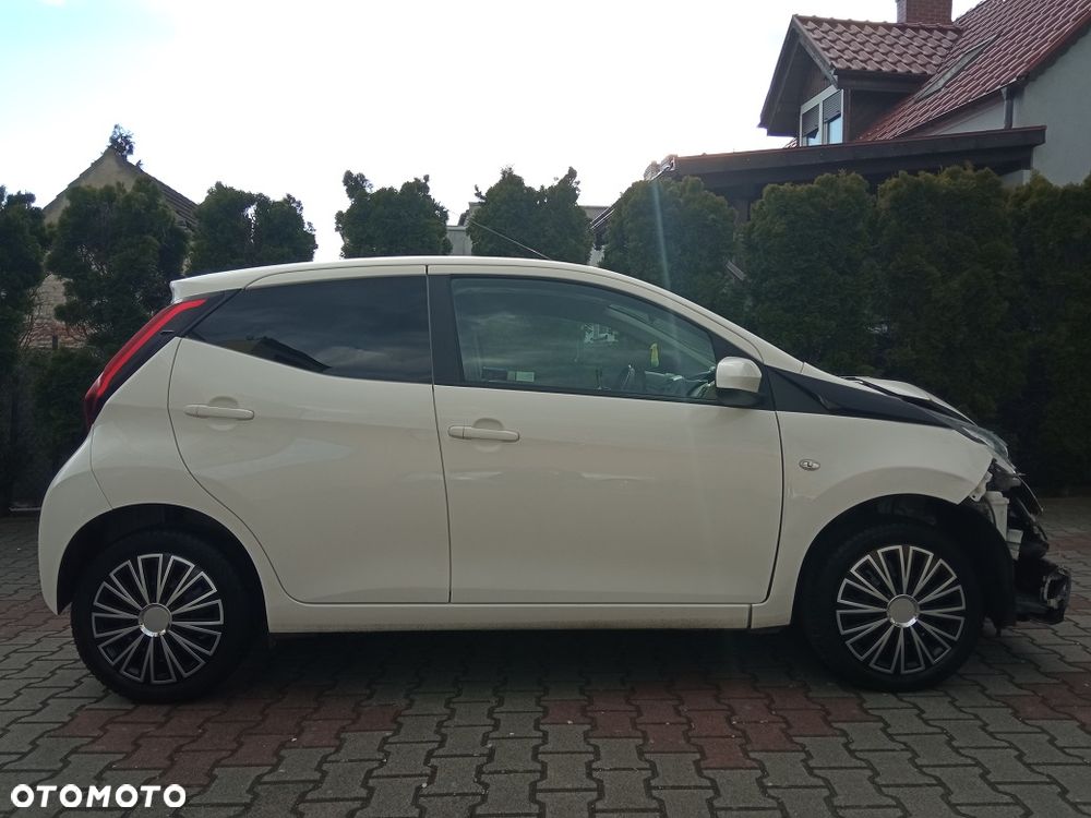 Toyota Aygo x-style - 6